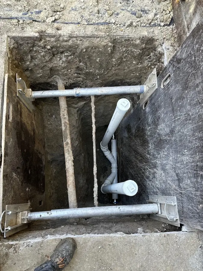 Experienced plumber completing Drain Cleaning work in Wauchula